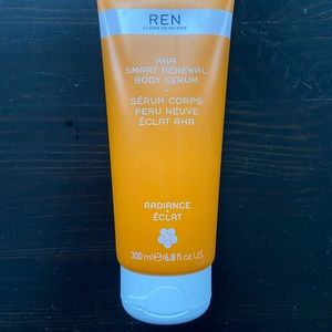 FULL SIZE REN Skincare AHA Smart Renewal Serum